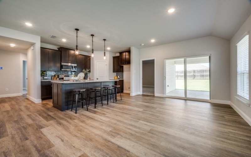 4200 Baccarat Lane, Sanger, TX 76266, 3 Bedrooms Bedrooms, ,2 BathroomsBathrooms,Residential,For Sale,4200 Baccarat Lane,20802107