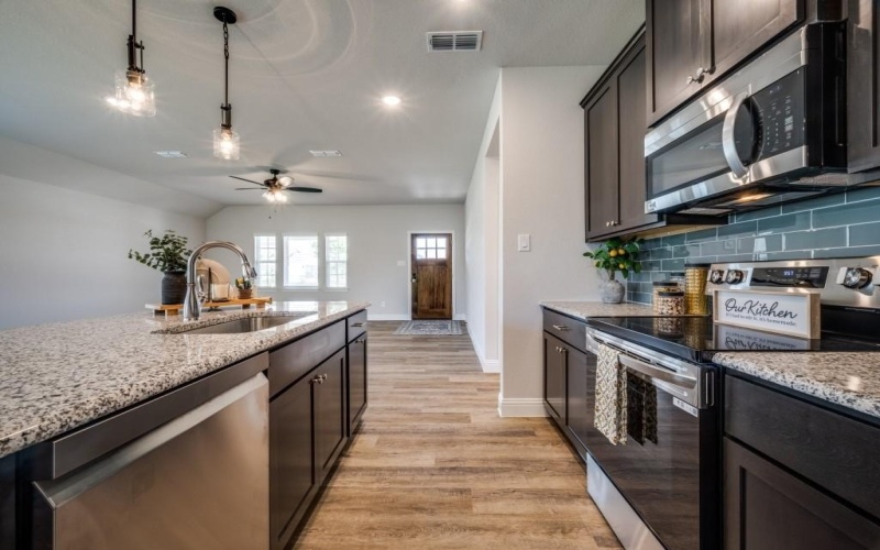 4200 Baccarat Lane, Sanger, TX 76266, 3 Bedrooms Bedrooms, ,2 BathroomsBathrooms,Residential,For Sale,4200 Baccarat Lane,20802107