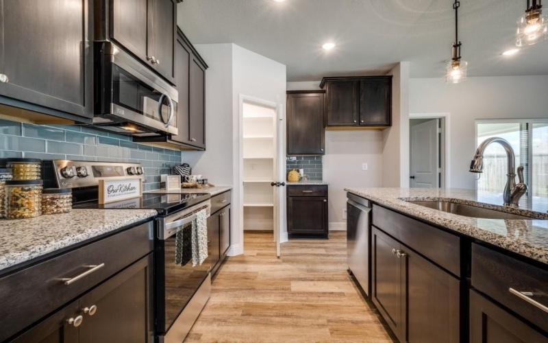 4200 Baccarat Lane, Sanger, TX 76266, 3 Bedrooms Bedrooms, ,2 BathroomsBathrooms,Residential,For Sale,4200 Baccarat Lane,20802107