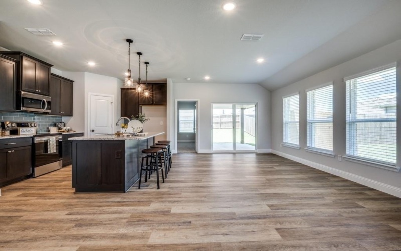 4200 Baccarat Lane, Sanger, TX 76266, 3 Bedrooms Bedrooms, ,2 BathroomsBathrooms,Residential,For Sale,4200 Baccarat Lane,20802107