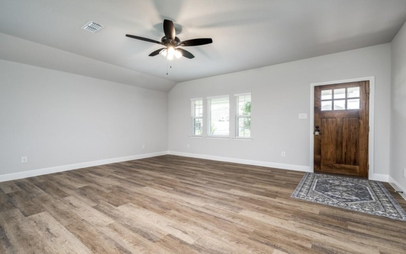 4200 Baccarat Lane, Sanger, TX 76266, 3 Bedrooms Bedrooms, ,2 BathroomsBathrooms,Residential,For Sale,4200 Baccarat Lane,20802107