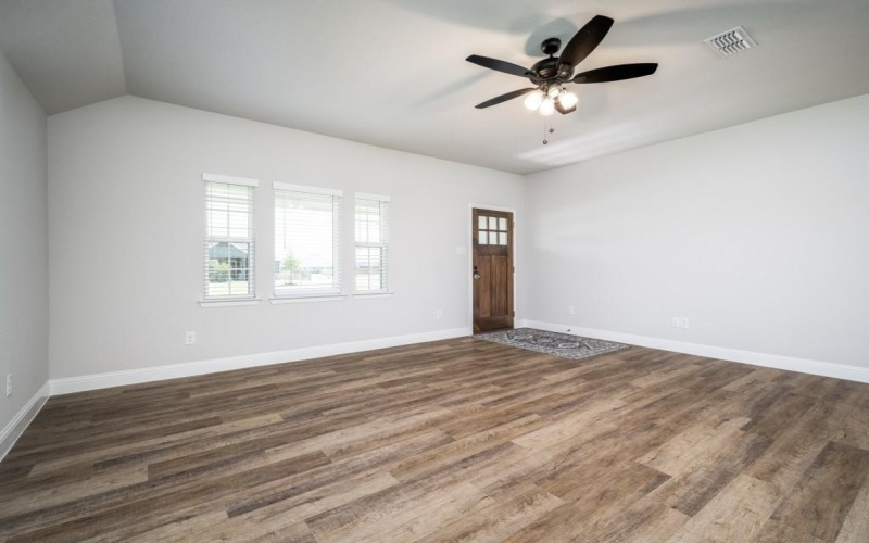 4200 Baccarat Lane, Sanger, TX 76266, 3 Bedrooms Bedrooms, ,2 BathroomsBathrooms,Residential,For Sale,4200 Baccarat Lane,20802107