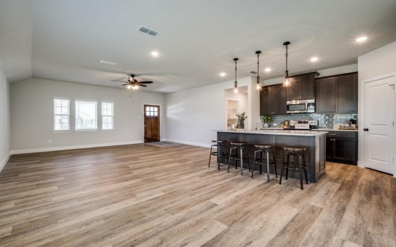 4200 Baccarat Lane, Sanger, TX 76266, 3 Bedrooms Bedrooms, ,2 BathroomsBathrooms,Residential,For Sale,4200 Baccarat Lane,20802107