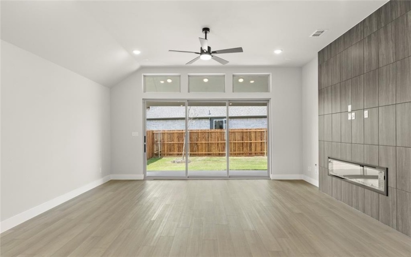 13732 Riola Drive, Little Elm, TX 75068, 4 Bedrooms Bedrooms, ,3 BathroomsBathrooms,Residential,For Sale,13732 Riola Drive,20814832