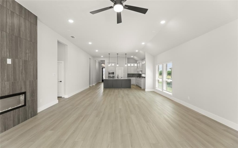13732 Riola Drive, Little Elm, TX 75068, 4 Bedrooms Bedrooms, ,3 BathroomsBathrooms,Residential,For Sale,13732 Riola Drive,20814832