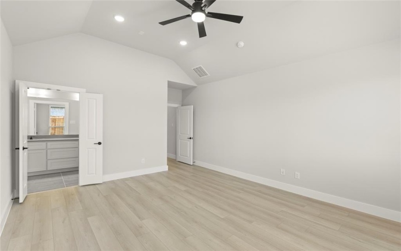 13732 Riola Drive, Little Elm, TX 75068, 4 Bedrooms Bedrooms, ,3 BathroomsBathrooms,Residential,For Sale,13732 Riola Drive,20814832
