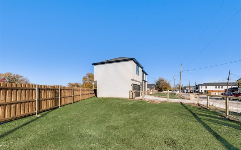 3919 Furey Street, Dallas, TX 75212, 4 Bedrooms Bedrooms, ,2 BathroomsBathrooms,Residential,For Sale,3919 Furey Street,20799430