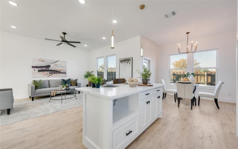 3919 Furey Street, Dallas, TX 75212, 4 Bedrooms Bedrooms, ,2 BathroomsBathrooms,Residential,For Sale,3919 Furey Street,20799430