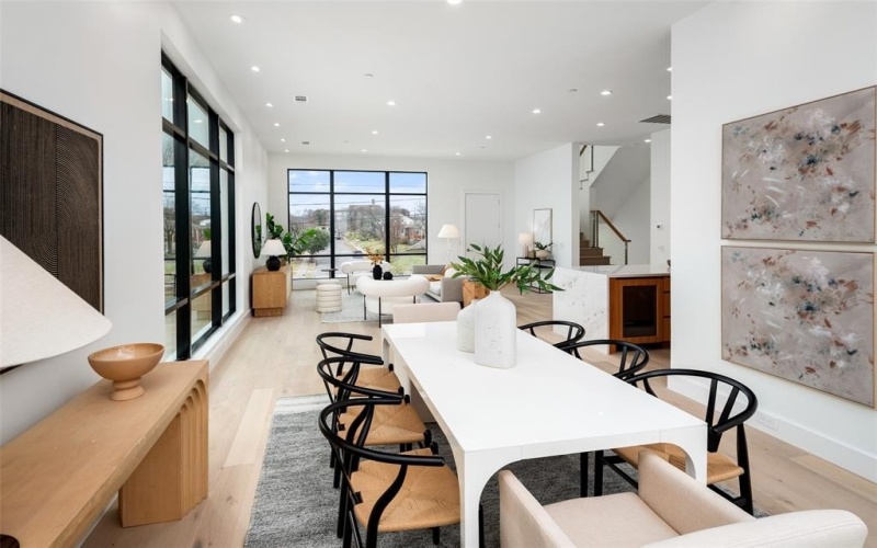 610 N Oak Cliff Boulevard #207, Dallas, TX 75208, 3 Bedrooms Bedrooms, ,3 BathroomsBathrooms,Residential,For Sale,610 N Oak Cliff Boulevard,20790709