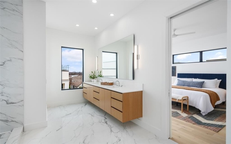610 N Oak Cliff Boulevard #207, Dallas, TX 75208, 3 Bedrooms Bedrooms, ,3 BathroomsBathrooms,Residential,For Sale,610 N Oak Cliff Boulevard,20790709
