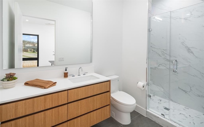 610 N Oak Cliff Boulevard #207, Dallas, TX 75208, 3 Bedrooms Bedrooms, ,3 BathroomsBathrooms,Residential,For Sale,610 N Oak Cliff Boulevard,20790709