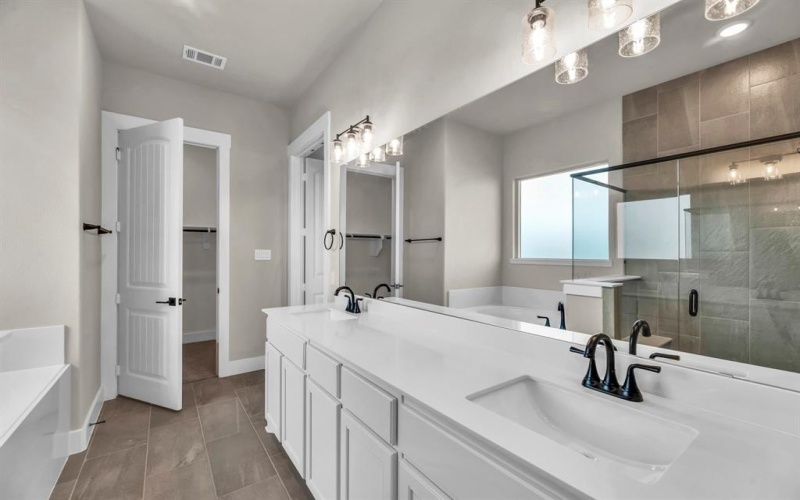 4245 Old Springtown Road, Weatherford, TX 76082, 4 Habitaciones Habitaciones , ,3 BañosBaños,Residential,En Venta,4245 Old Springtown Road,20878043