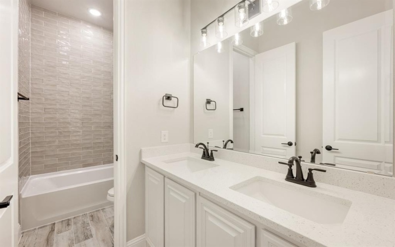 3421 Nightingale Lane, Midlothian, TX 76065, 3 Bedrooms Bedrooms, ,2 BathroomsBathrooms,Residential,For Sale,3421 Nightingale Lane,20844043