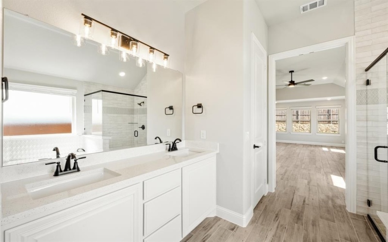 3421 Nightingale Lane, Midlothian, TX 76065, 3 Bedrooms Bedrooms, ,2 BathroomsBathrooms,Residential,For Sale,3421 Nightingale Lane,20844043