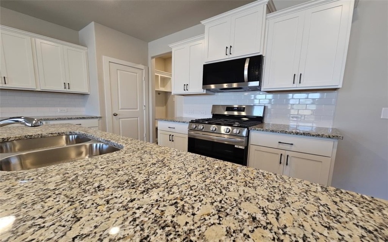 1504 Solterra Boulevard, Mesquite, TX 75181, 3 Bedrooms Bedrooms, ,2 BathroomsBathrooms,Residential,For Sale,1504 Solterra Boulevard,20868992