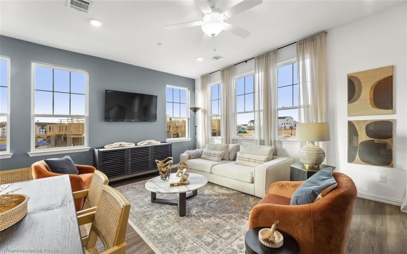 4300 Henderson Avenue, North Richland Hills, TX 76180, 4 Habitaciones Habitaciones , ,3 BañosBaños,Residential,En Venta,4300 Henderson Avenue,20825200