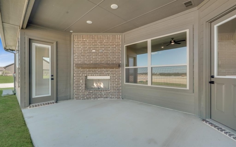 4117 Old Springtown Road, Weatherford, TX 76085, 4 Bedrooms Bedrooms, ,3 BathroomsBathrooms,Residential,For Sale,4117 Old Springtown Road,20885360