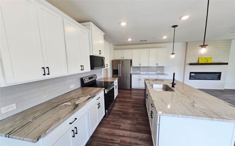1630 Governors Boulevard, Heath, TX 75126, 3 Bedrooms Bedrooms, ,2 BathroomsBathrooms,Residential,For Sale,1630 Governors Boulevard,20877823