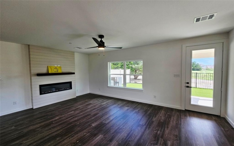 1630 Governors Boulevard, Heath, TX 75126, 3 Bedrooms Bedrooms, ,2 BathroomsBathrooms,Residential,For Sale,1630 Governors Boulevard,20877823