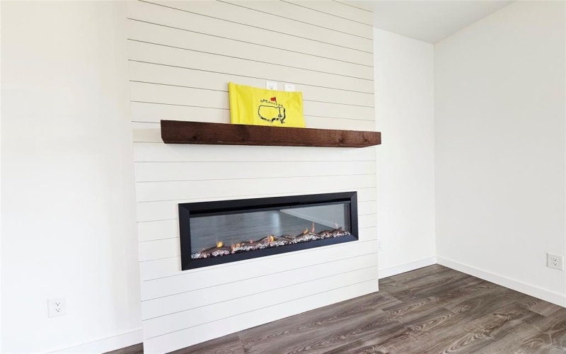 1630 Governors Boulevard, Heath, TX 75126, 3 Bedrooms Bedrooms, ,2 BathroomsBathrooms,Residential,For Sale,1630 Governors Boulevard,20877823