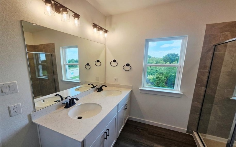 1630 Governors Boulevard, Heath, TX 75126, 3 Bedrooms Bedrooms, ,2 BathroomsBathrooms,Residential,For Sale,1630 Governors Boulevard,20877823