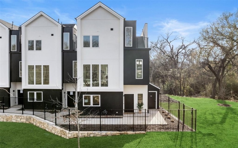4811 Denton Drive #106, Dallas, TX 75235, 3 Habitaciones Habitaciones , ,3 BañosBaños,Residential,En Venta,4811 Denton Drive,20885428