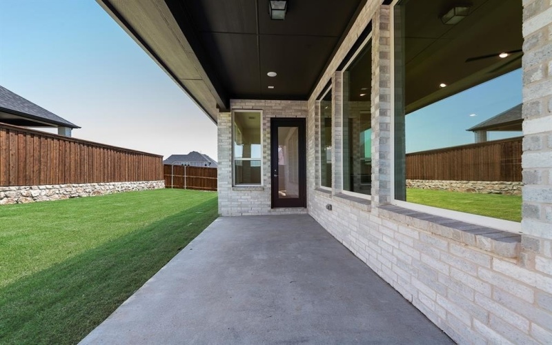 830 Montrose Drive, Rockwall, TX 75087, 5 Habitaciones Habitaciones , ,5 BañosBaños,Residential,En Venta,830 Montrose Drive,20864448