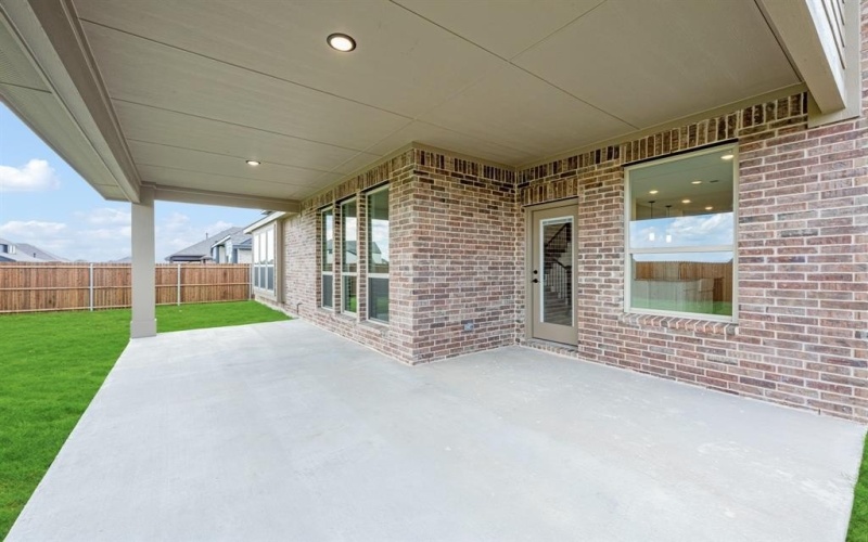 925 Cannes Drive, Red Oak, TX 75154, 4 Bedrooms Bedrooms, ,3 BathroomsBathrooms,Residential,For Sale,925 Cannes Drive,20818879