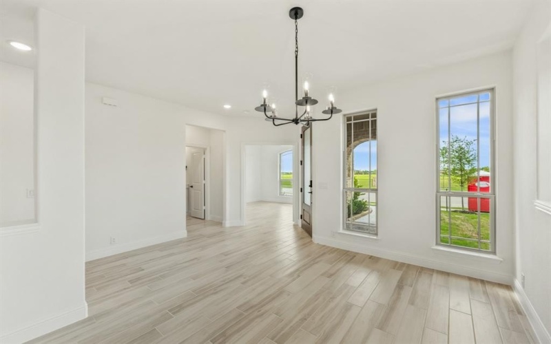 925 Cannes Drive, Red Oak, TX 75154, 4 Bedrooms Bedrooms, ,3 BathroomsBathrooms,Residential,For Sale,925 Cannes Drive,20818879