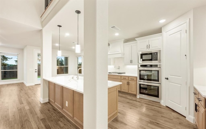 1130 Cardinal Drive, Midlothian, TX 76065, 5 Bedrooms Bedrooms, ,6 BathroomsBathrooms,Residential,For Sale,1130 Cardinal Drive,20844336