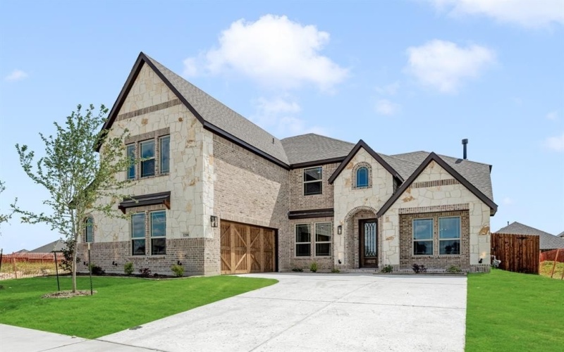 1208 Woodbine Drive, Red Oak, TX 75154, 5 Bedrooms Bedrooms, ,5 BathroomsBathrooms,Residential,For Sale,1208 Woodbine Drive,20819041