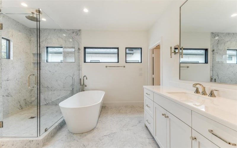 4403 EMERSON Avenue, University Park, TX 75205, 6 Habitaciones Habitaciones , ,6 BañosBaños,Residential,En Venta,4403 EMERSON Avenue,20880508