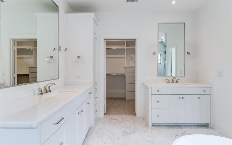 4403 EMERSON Avenue, University Park, TX 75205, 6 Habitaciones Habitaciones , ,6 BañosBaños,Residential,En Venta,4403 EMERSON Avenue,20880508