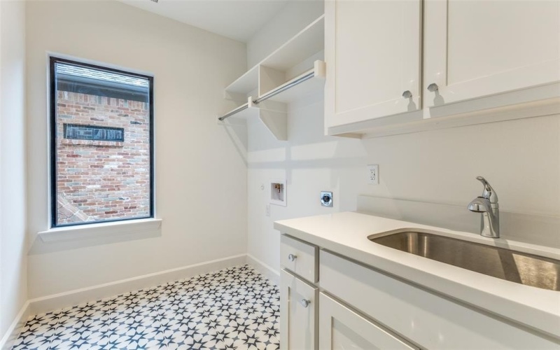 4403 EMERSON Avenue, University Park, TX 75205, 6 Habitaciones Habitaciones , ,6 BañosBaños,Residential,En Venta,4403 EMERSON Avenue,20880508