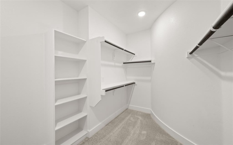 604 S Hidden Lakes Drive, DeSoto, TX 75115, 5 Habitaciones Habitaciones , ,5 BañosBaños,Residential,En Venta,604 S Hidden Lakes Drive,0,20874831