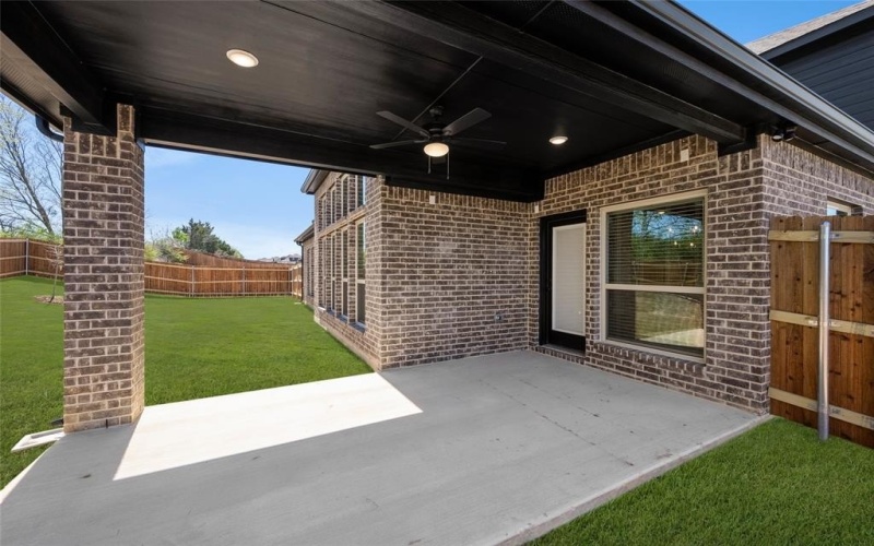 604 S Hidden Lakes Drive, DeSoto, TX 75115, 5 Habitaciones Habitaciones , ,5 BañosBaños,Residential,En Venta,604 S Hidden Lakes Drive,0,20874831