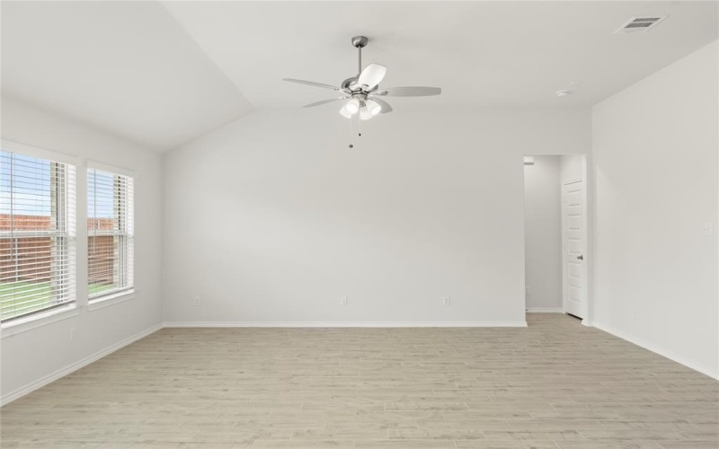 106 Bandit, Terrell, TX 75160, 3 Bedrooms Bedrooms, ,2 BathroomsBathrooms,Residential,For Sale,106 Bandit,20881003