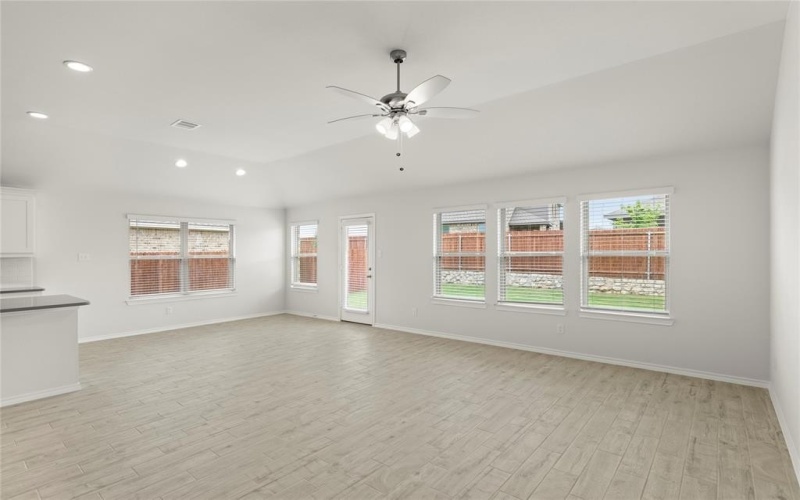 106 Bandit, Terrell, TX 75160, 3 Bedrooms Bedrooms, ,2 BathroomsBathrooms,Residential,For Sale,106 Bandit,20881003