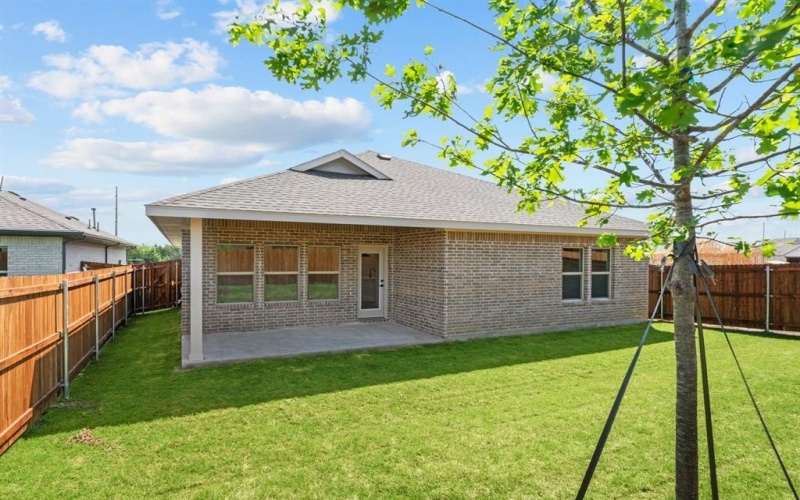 1270 Okeechobee Drive, Dallas, TX 75253, 4 Bedrooms Bedrooms, ,3 BathroomsBathrooms,Residential,For Sale,1270 Okeechobee Drive,20867784