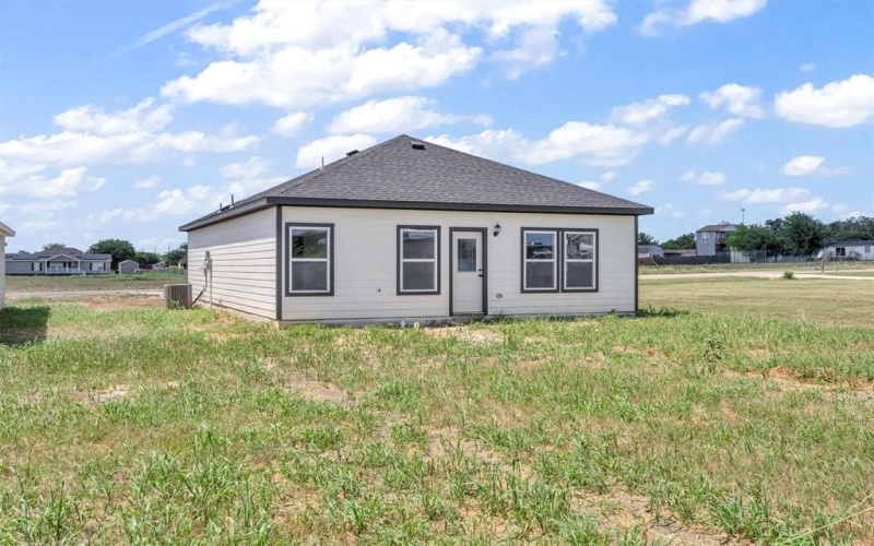 510 Don Lane, Itasca, TX 76055, 3 Bedrooms Bedrooms, ,2 BathroomsBathrooms,Residential,For Sale,510 Don Lane,20830310