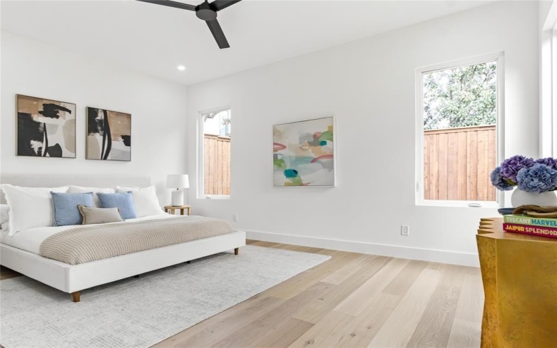 2414 Grigsby Avenue, Dallas, TX 75204, 4 Habitaciones Habitaciones , ,3 BañosBaños,Residential,En Venta,2414 Grigsby Avenue,20837343