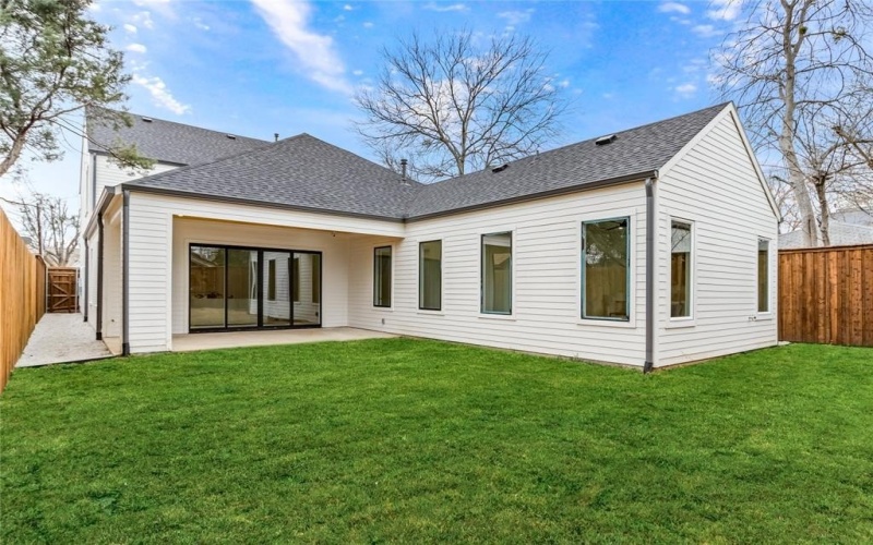 2414 Grigsby Avenue, Dallas, TX 75204, 4 Habitaciones Habitaciones , ,3 BañosBaños,Residential,En Venta,2414 Grigsby Avenue,20837343