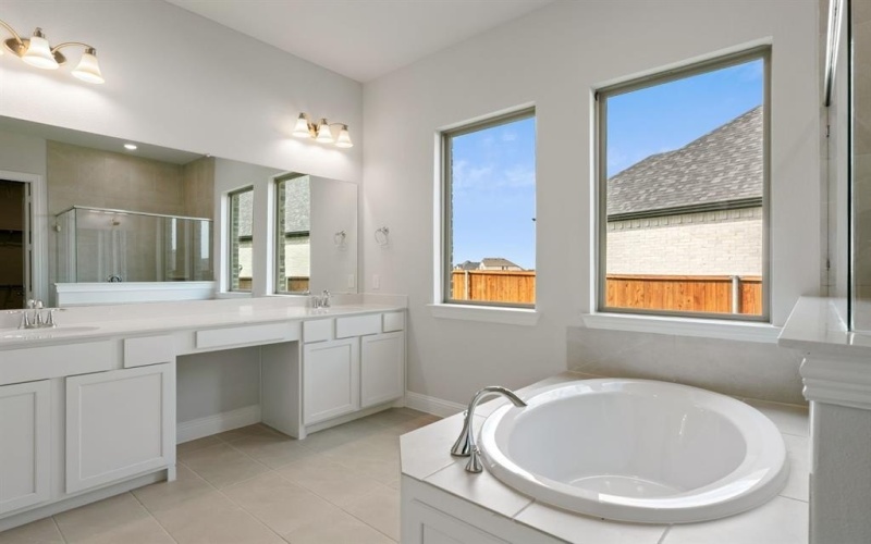 712 Bridle Path, Aubrey, TX 76227, 4 Habitaciones Habitaciones , ,3 BañosBaños,Residential,En Venta,712 Bridle Path,20834362