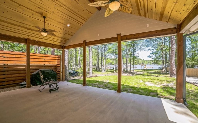 2442 Private Road 7908, Hawkins, TX 75765, 2 Bedrooms Bedrooms, ,2 BathroomsBathrooms,Residential,For Sale,2442 Private Road 7908,0,20904223