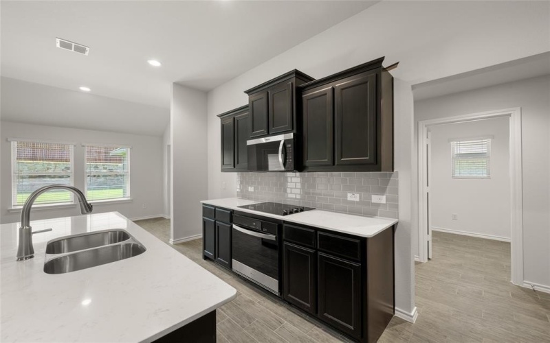 2608 Streamside Drive, Burleson, TX 76028, 4 Bedrooms Bedrooms, ,2 BathroomsBathrooms,Residential,For Sale,2608 Streamside Drive,20887755