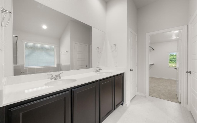2608 Streamside Drive, Burleson, TX 76028, 4 Bedrooms Bedrooms, ,2 BathroomsBathrooms,Residential,For Sale,2608 Streamside Drive,20887755