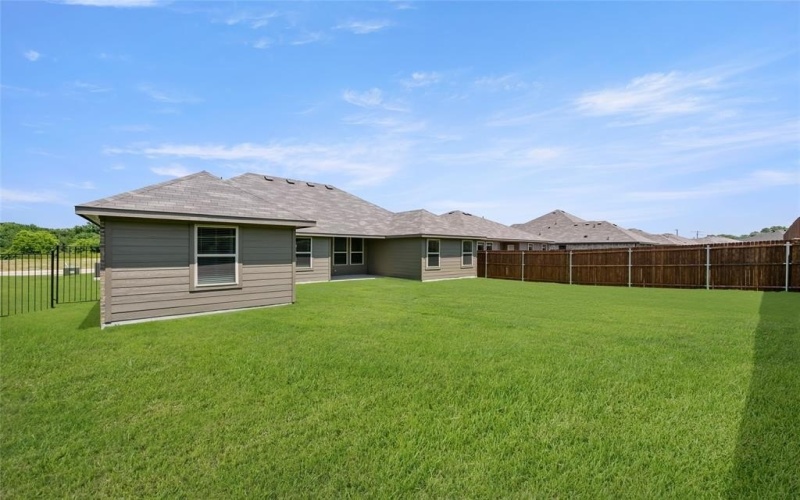 2608 Streamside Drive, Burleson, TX 76028, 4 Bedrooms Bedrooms, ,2 BathroomsBathrooms,Residential,For Sale,2608 Streamside Drive,20887755