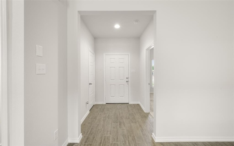 2608 Streamside Drive, Burleson, TX 76028, 4 Bedrooms Bedrooms, ,2 BathroomsBathrooms,Residential,For Sale,2608 Streamside Drive,20887755