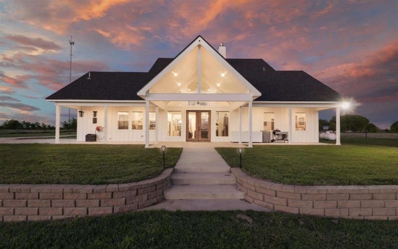 211 Knust Circle, Gholson, TX 76705, 4 Bedrooms Bedrooms, ,2 BathroomsBathrooms,Residential,For Sale,211 Knust Circle,20898698