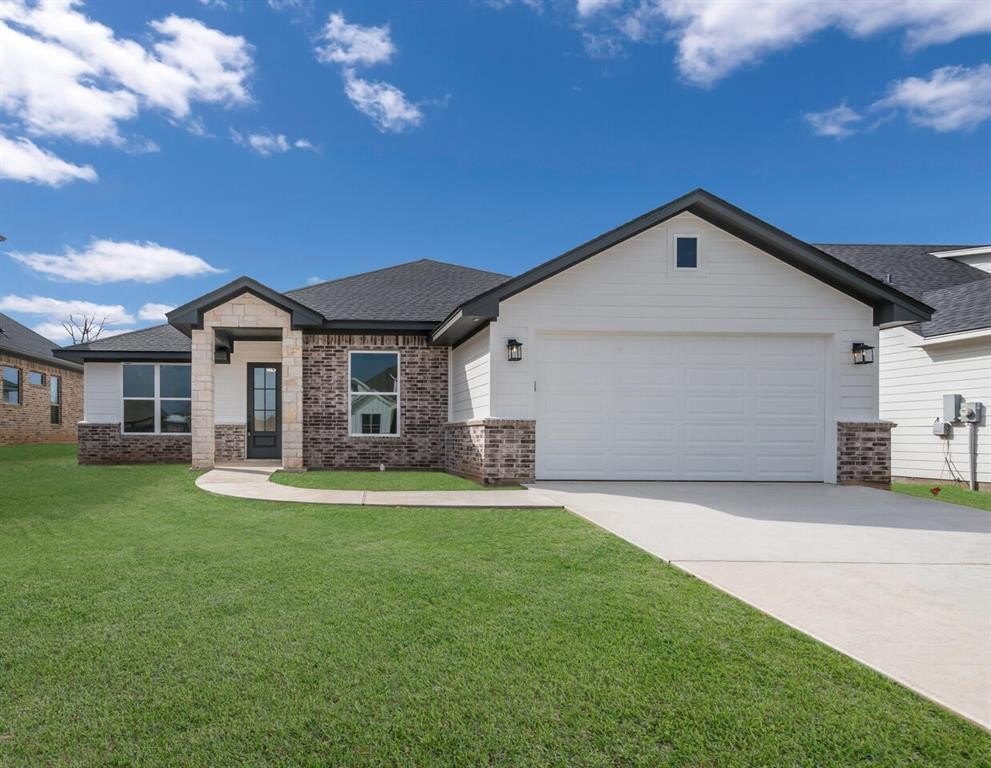 5409 Black Horse Court, China Spring, TX 76708, 3 Bedrooms Bedrooms, ,2 BathroomsBathrooms,Residential,For Sale,5409 Black Horse Court,20903094